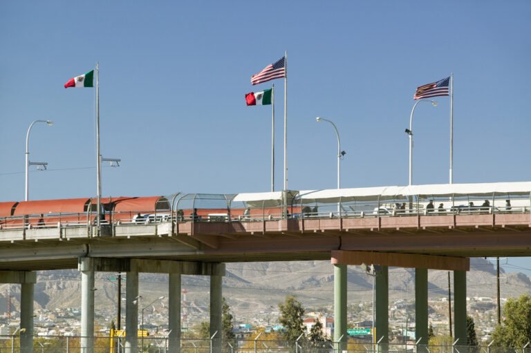 EEUU cierra paso fronterizo entre Arizona y Sonora